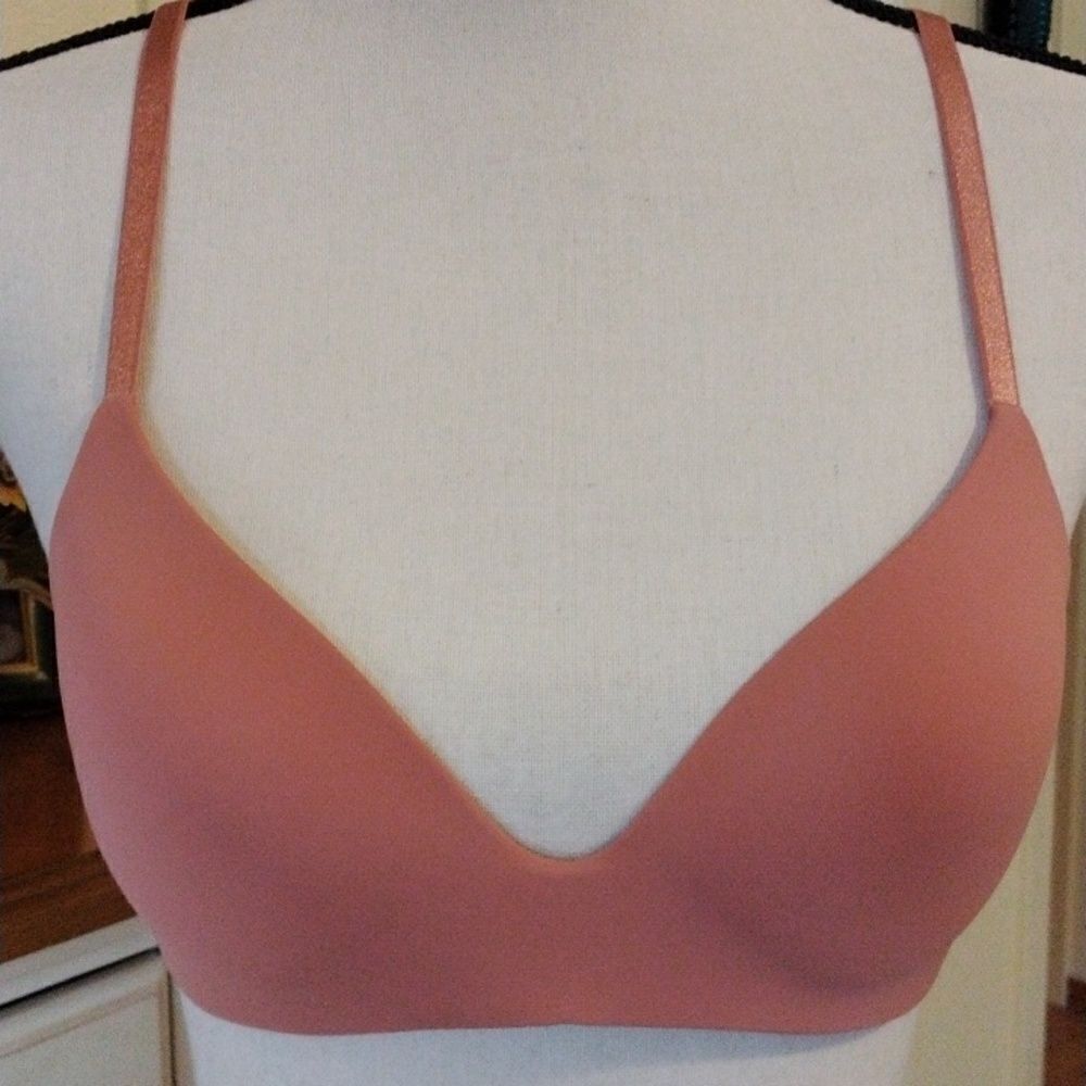 Victoria Secret T-shirt Lightly